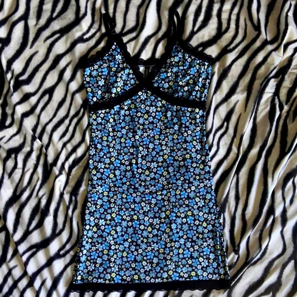 H&M DIVIDED (Size M) Blue Floral Black Slip Dress - Picture 3 of 8